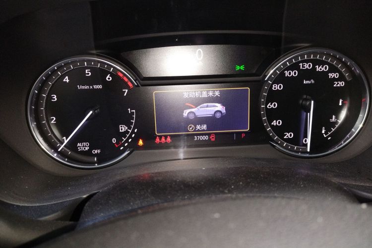 凯迪拉克XT4 2021款 28T 两驱豪华型中控内饰14