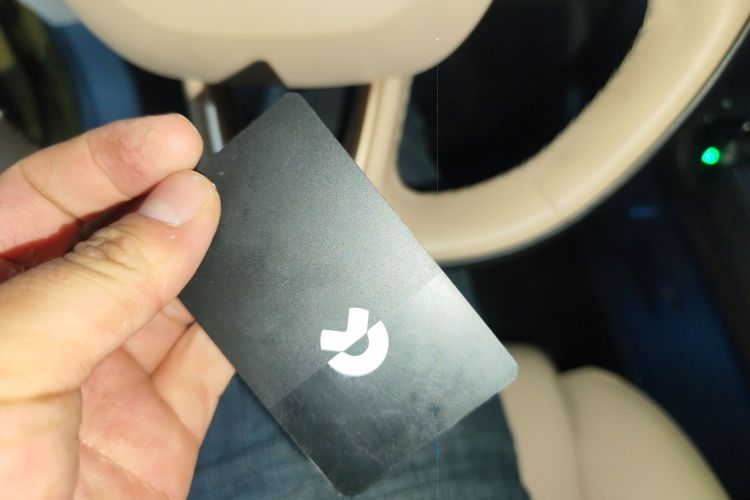 蔚来ET5 2024款 75kWh中控内饰7001