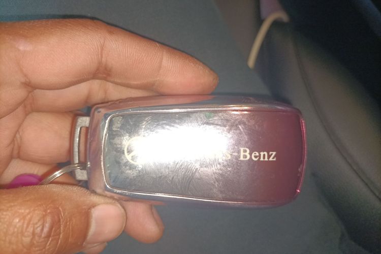 奔驰A级 2020款 改款 A 180 L 运动轿车特殊配置中控内饰7001