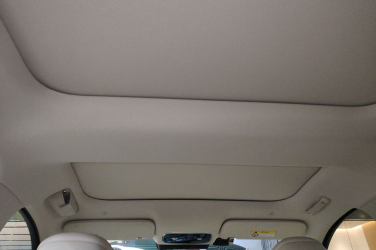 鸿蒙智行 问界M8 2025款 增程 Max+版 53.4kWh 5座版中控内饰22