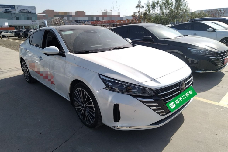 日产 天籁 2022款 2.0T XL 进享版车身外观3