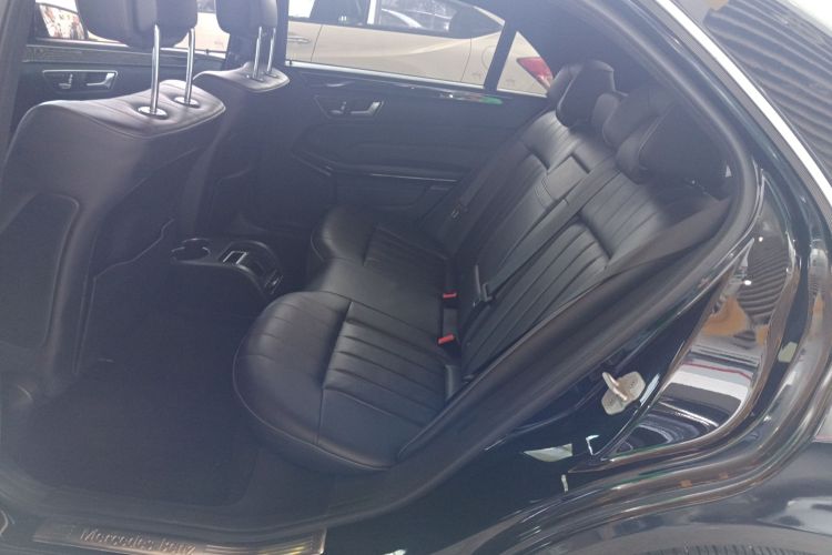 奔驰E级 2015款 改款 E 260 L 运动型中控内饰21