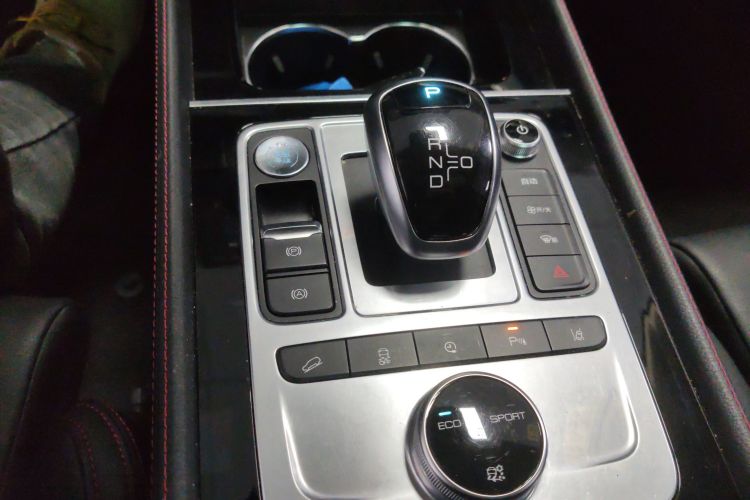 比亚迪 唐新能源 2019款 EV600D 四驱智联创世版中控内饰18