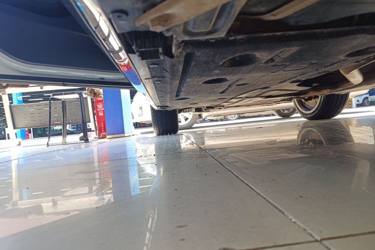 宝马X1 2013款 sDrive18i 运动设计套装局部细节9002