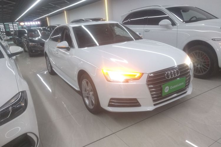 奥迪A4L 2018款 30周年年型 40 TFSI 进取型车身外观3