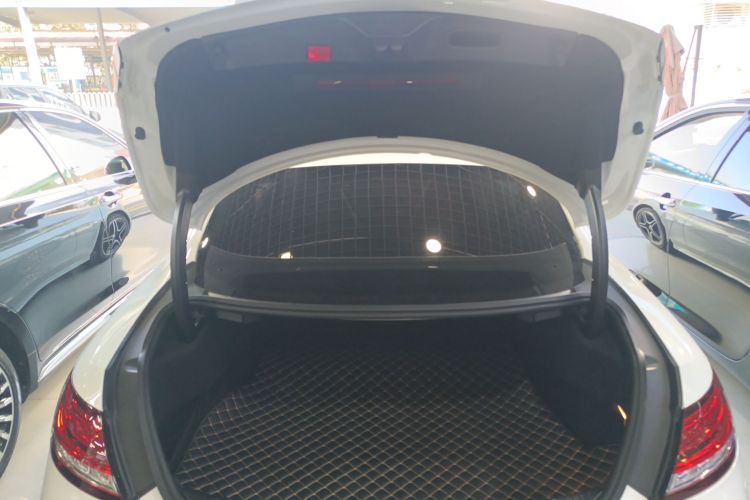 奔驰C级(进口) 2023款 C 260 轿跑车局部细节23