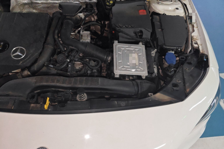 奔驰CLA 2022款 CLA 200局部细节9004