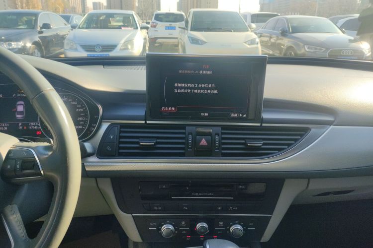 奥迪A6L 2014款 TFSI 标准型中控内饰16