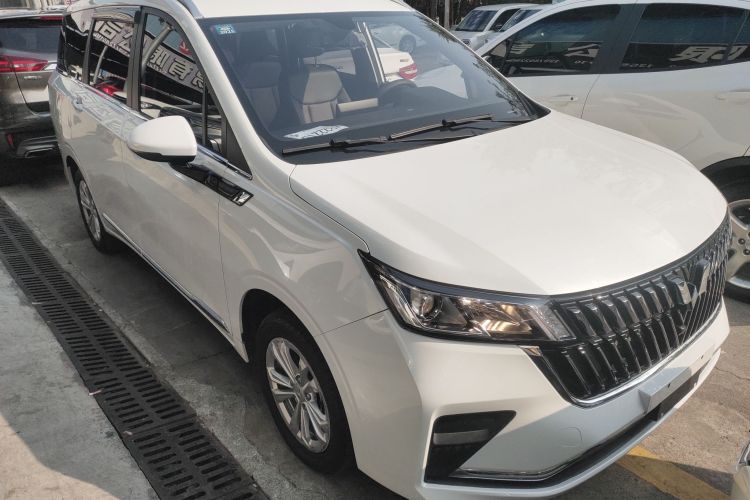 五菱汽车 五菱佳辰 2022款 1.5T 手动轻享活力型车身外观6002