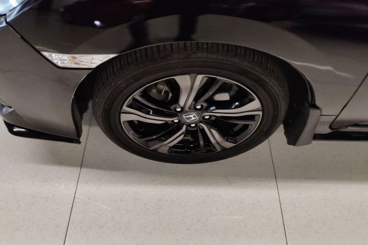 本田 思域 2021款 HATCHBACK 220TURBO CVT潮酷控车身外观6007