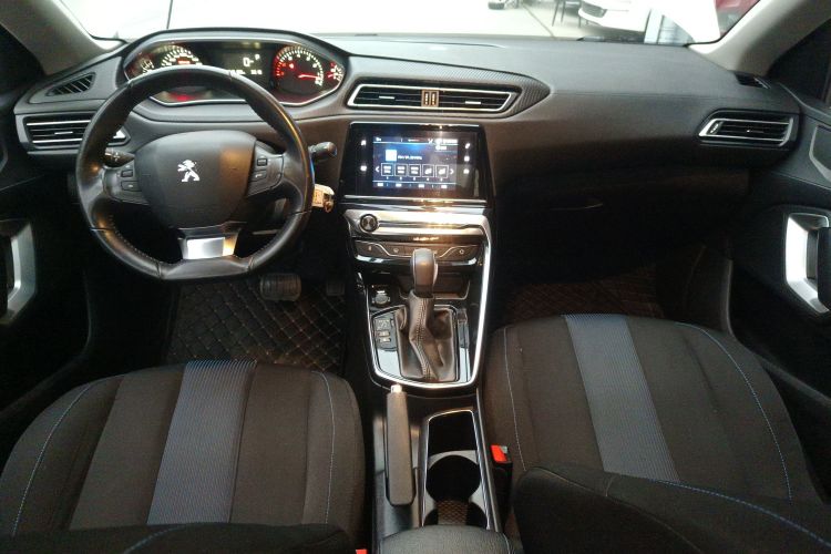 标致308 2019款 230THP 自动豪华版 国V中控内饰12