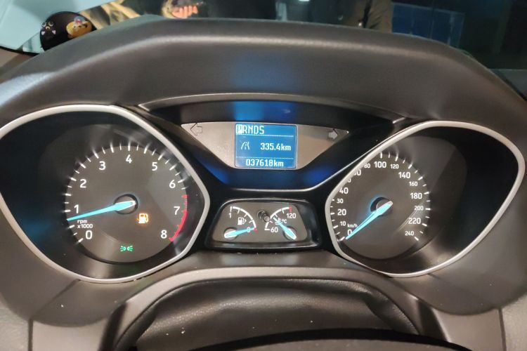 福特 福克斯 2018款 两厢经典 1.6L 自动舒适型智行版中控内饰15