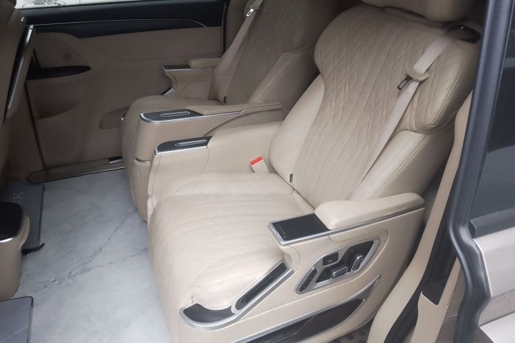 别克GL8 2023款 ES陆尊 尊享型中控内饰21