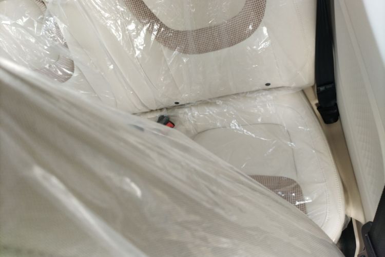 五菱汽车 宏光MINIEV 2024款 第三代 215km 青春版中控内饰21