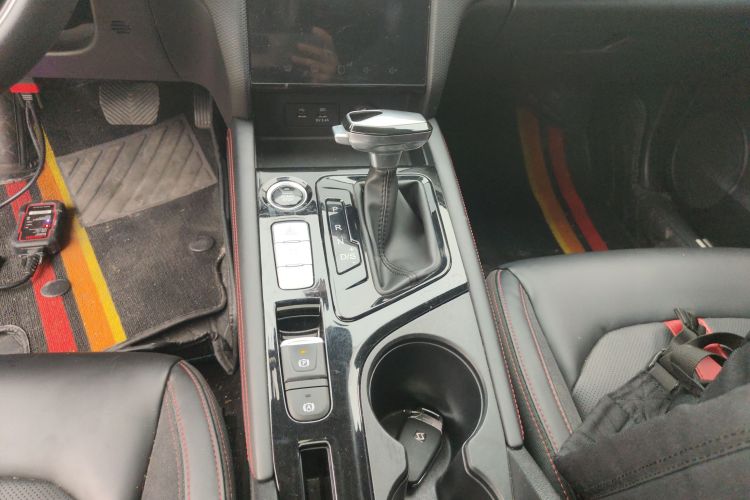 思皓A5 2023款 1.5T CVT豪华舒享型中控内饰18