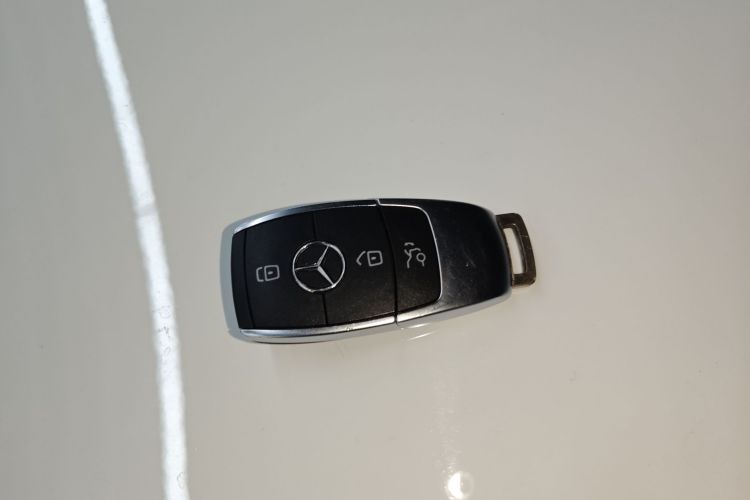 奔驰A级 2021款 A 200 L 运动轿车时尚型中控内饰11