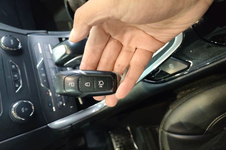 福特 锐界 2016款 EcoBoost 245 四驱豪锐型 7座中控内饰11