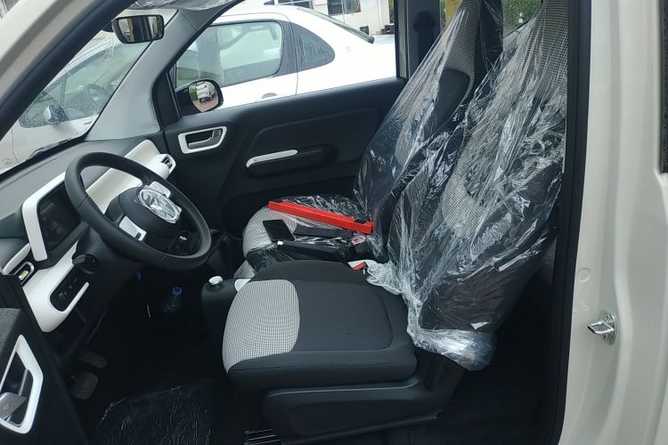 五菱汽车 宏光MINIEV 2024款 第三代 215km 青春版中控内饰19