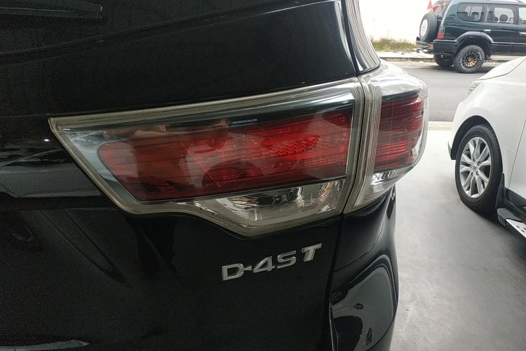 丰田 汉兰达 2015款 2.0T 四驱豪华版 7座车身外观6006