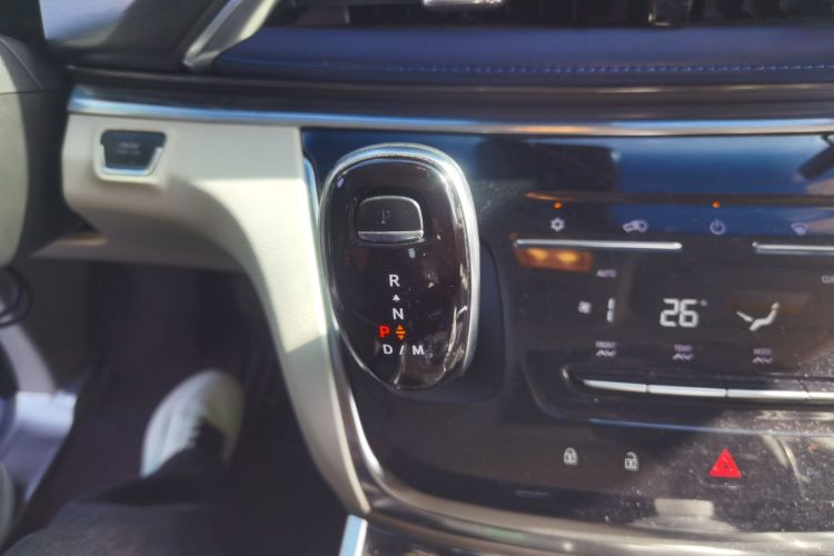 别克GL8 2021款 陆上公务舱 652T 舒适型局部细节18