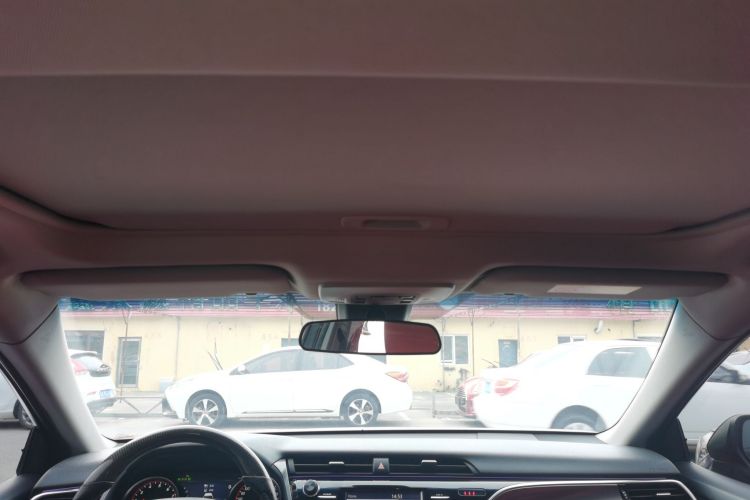 丰田 凯美瑞 2018款 2.5S 锋尚版中控内饰22