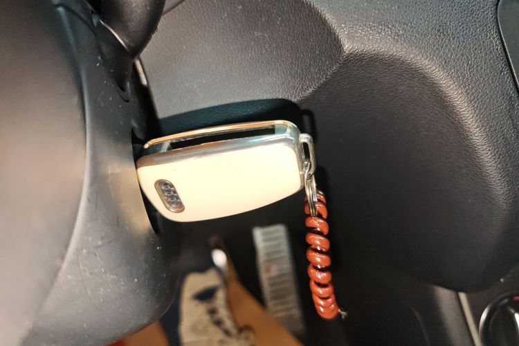 奥迪Q3 2018款 30周年年型 35 TFSI 时尚型中控内饰11