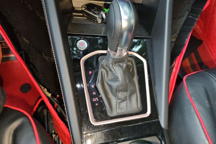 捷达VS7 2023款 280TSI 自动高光荣耀版中控内饰18