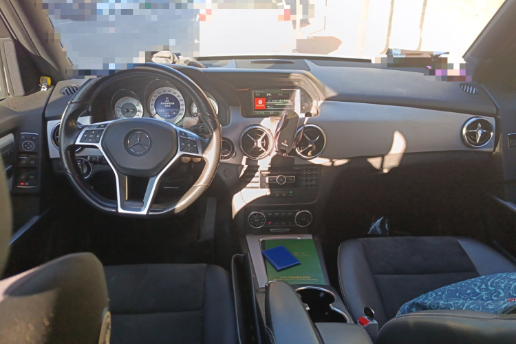 奔驰GLK级 2015款 GLK 260 4MATIC 动感型 极致版中控内饰12