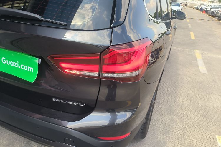 宝马X1 2021款 改款 sDrive25Li 领先型车身外观6006