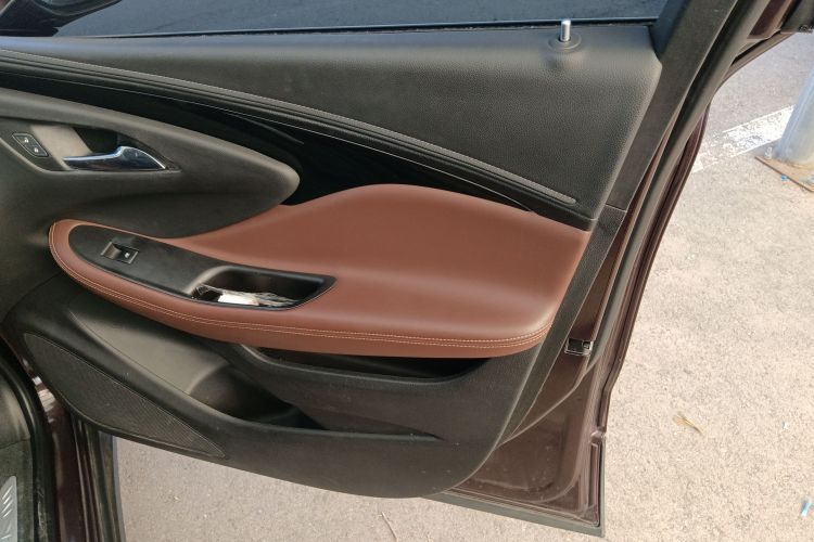 别克 昂科威 2018款 28T 四驱精英型中控内饰7005