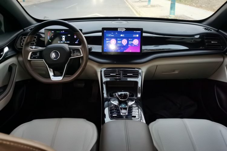 比亚迪 秦PLUS 2023款 冠军版 DM-i 55KM领先型中控内饰7002