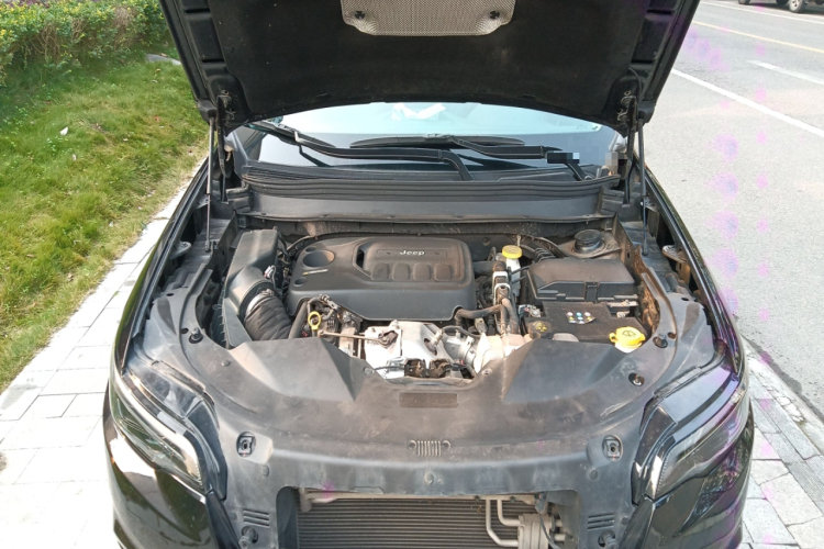 Jeep 自由光 2019款 2.0T 两驱智享版 国VI局部细节24