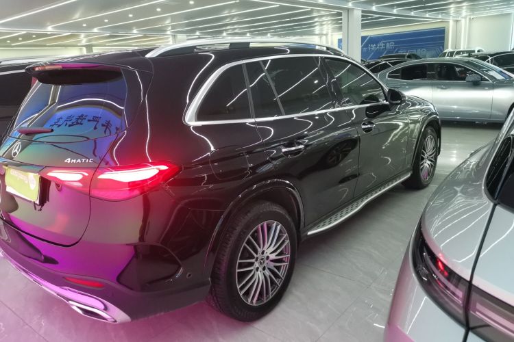 奔驰GLC 2024款 改款 GLC 300 L 4MATIC 动感型 5座车身外观7