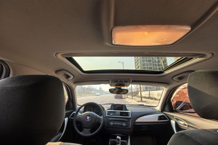 宝马1系(进口) 2013款 改款 116i 领先型中控内饰22