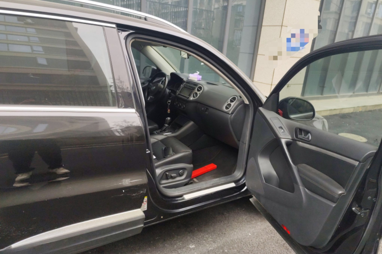 大众 途观 2013款 1.8TSI 自动两驱豪华型局部细节9005