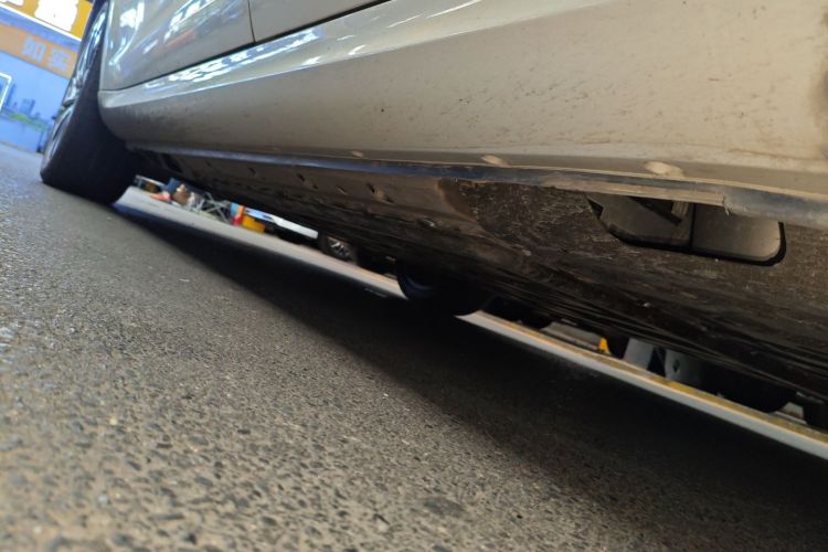 鸿蒙智行 问界M5 2022款 增程四驱至臻版局部细节9002