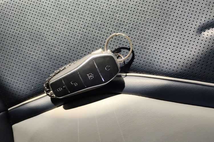 比亚迪 秦PLUS 2023款 冠军版 DM-i 120KM卓越型中控内饰11