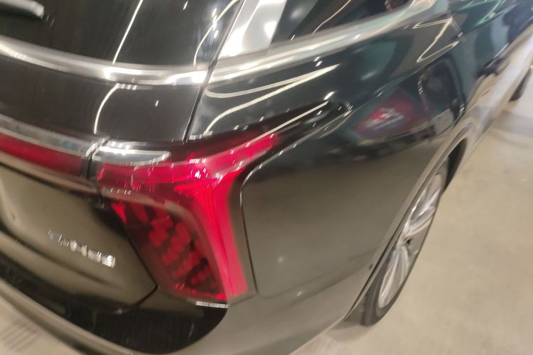 红旗E-HS9 2022款 660km 旗畅版 六座车身外观9