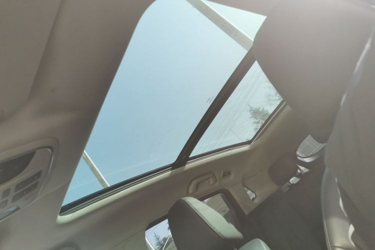 魏牌 VV7 2017款 VV7c 2.0T 超豪型中控内饰22