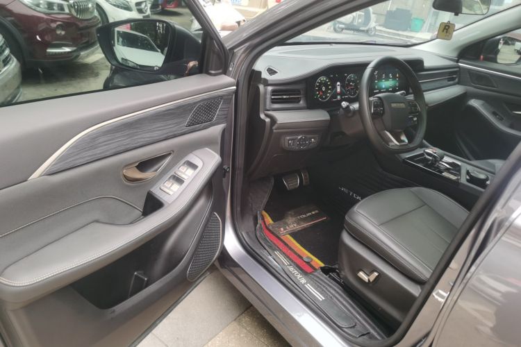 捷途X90 PLUS 2024款 1.6TD DCT别墅 5座中控内饰7003