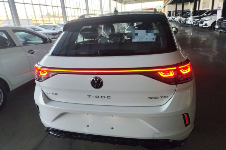 大众 T-ROC探歌 2025款 改款二 300TSI DSG两驱星光版车身外观6