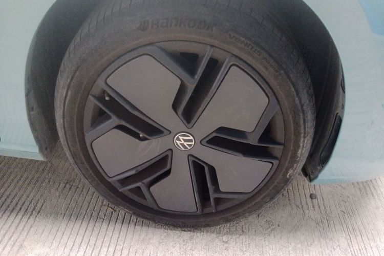 大众 帕萨特 2025款 Pro 380TSI 星空龙尊版车身外观10