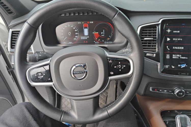 沃尔沃XC90新能源 2021款 E驱混动 T8 智尊豪华版 7座中控内饰13