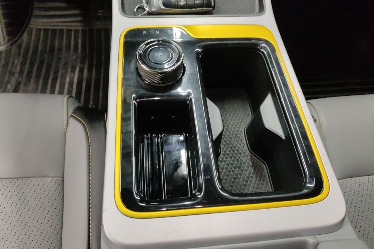 埃安 AION Y 2022款 70 智领版 磷酸铁锂中控内饰18