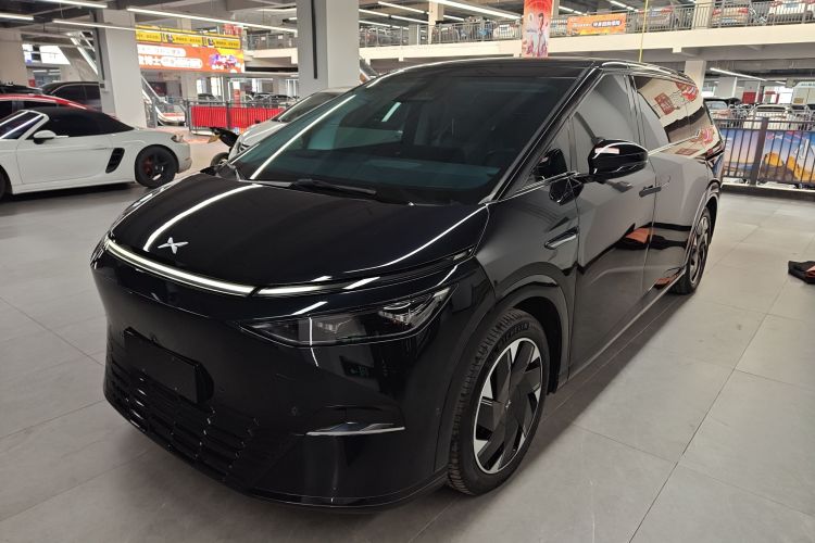 小鹏X9 2024款 702超长续航Pro车身外观1