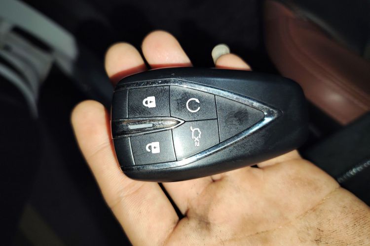 长安 逸动 2022款 PLUS 蓝鲸NE 1.4T GDI DCT尊贵版中控内饰11