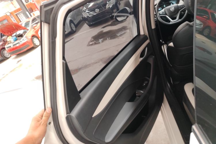 宝骏360 2019款 1.5L CVT精英型 国VI中控内饰7008