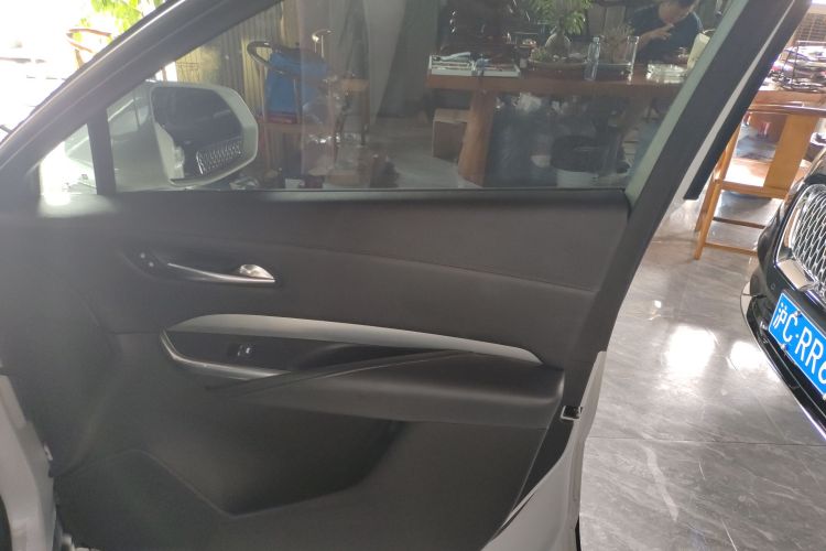 凯迪拉克XT4 2018款 28T 两驱领先型中控内饰7005