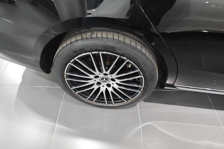 奔驰C级 2024款 改款 C 260 L车身外观6008