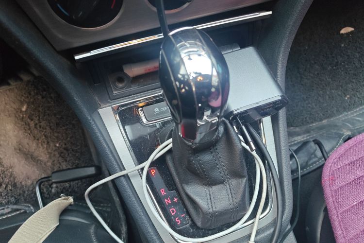 大众 朗逸 2013款 改款经典 1.6L 自动舒适版中控内饰18